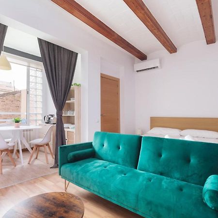 Spacious Doubleroom Apartment At Sants Barcelona Eksteriør billede
