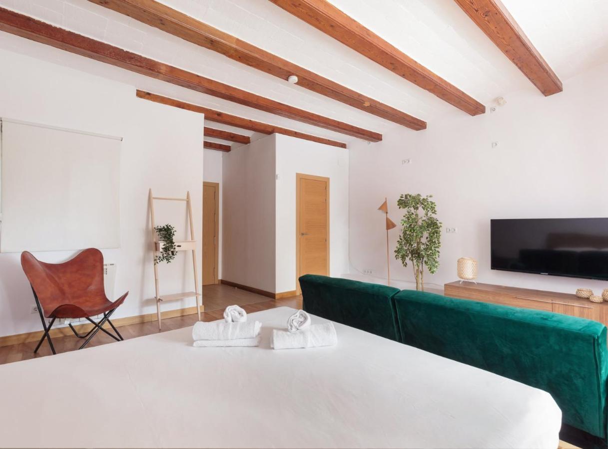 Spacious Doubleroom Apartment At Sants Barcelona Eksteriør billede