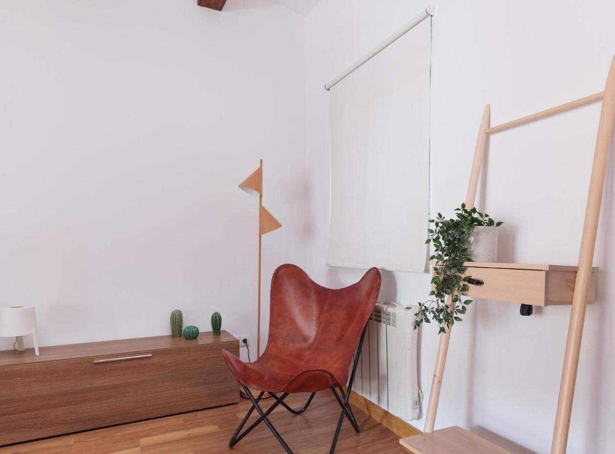 Spacious Doubleroom Apartment At Sants Barcelona Eksteriør billede