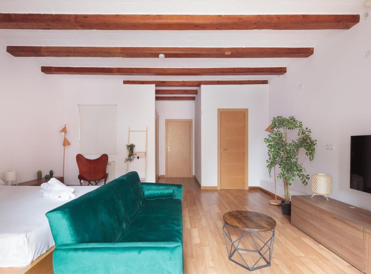 Spacious Doubleroom Apartment At Sants Barcelona Eksteriør billede