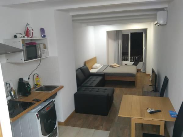 Spacious Doubleroom Apartment At Sants Barcelona Eksteriør billede