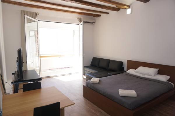 Spacious Doubleroom Apartment At Sants Barcelona Eksteriør billede